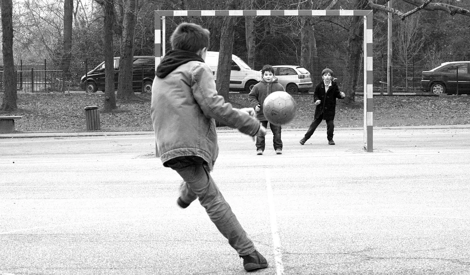 Bezirksliga-Action: Dramatische Unentschieden und spannende Siege am Sonntag