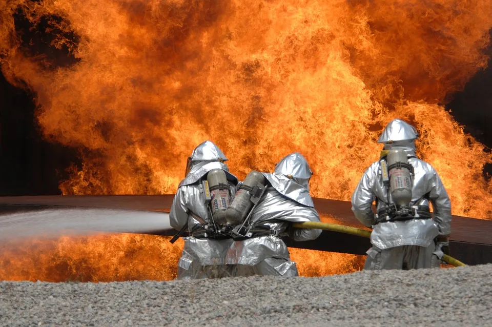 Donzdorf: Hausbrand verursacht Verletzungen und hohen Sachschaden