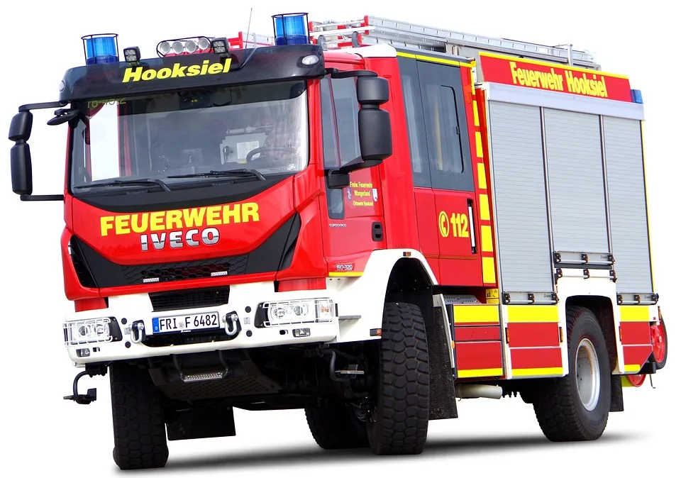 Drama in Salzgitter: Feuerwehr rettet Bewohner aus brennendem Mehrfamilienhaus