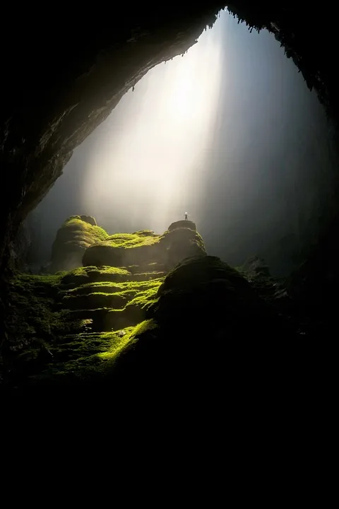 Einsturz der Eishöhle auf Island: Verletzte Touristen und Suche nach Vermissten