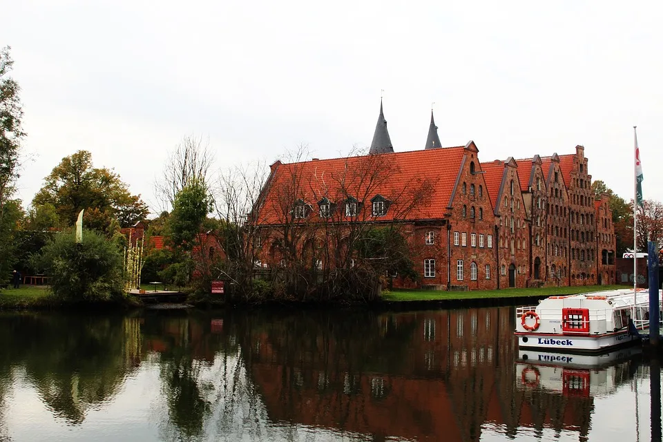 Entdecke die Trave: Naturerlebnisse für Jung und Alt in Lübeck