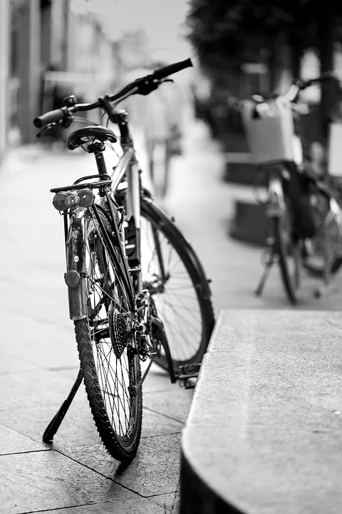 Fahrradfahrer bei schwerem Unfall in Hermeskeil schwer verletzt