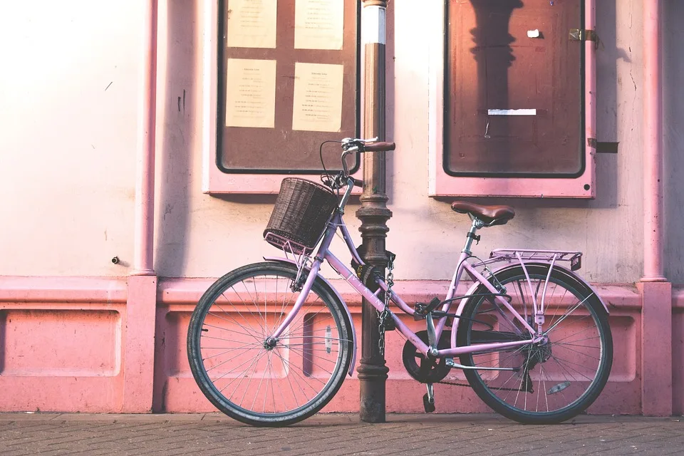 Fahrradtour für Hoffnung: Ehemalige Krebspatienten besuchen Cottbus