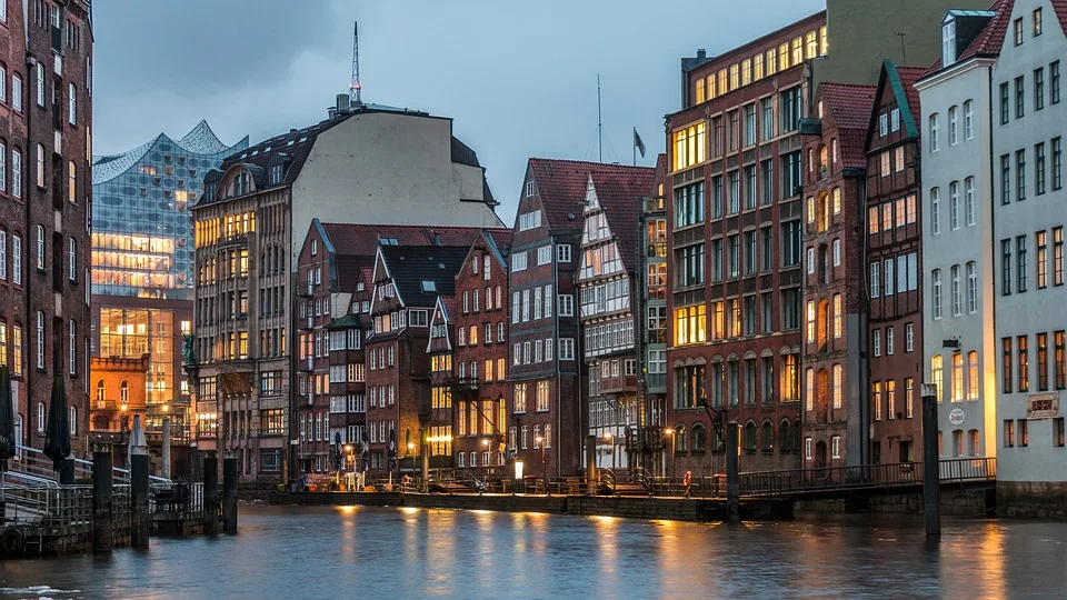 Hamburgs Straßenlaternen: Umstieg auf moderne, umweltfreundliche Technologie