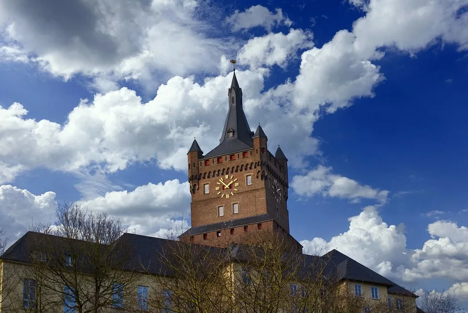 Kleve erleuchtet: 70. Lichterfest verzaubert historische Gärten