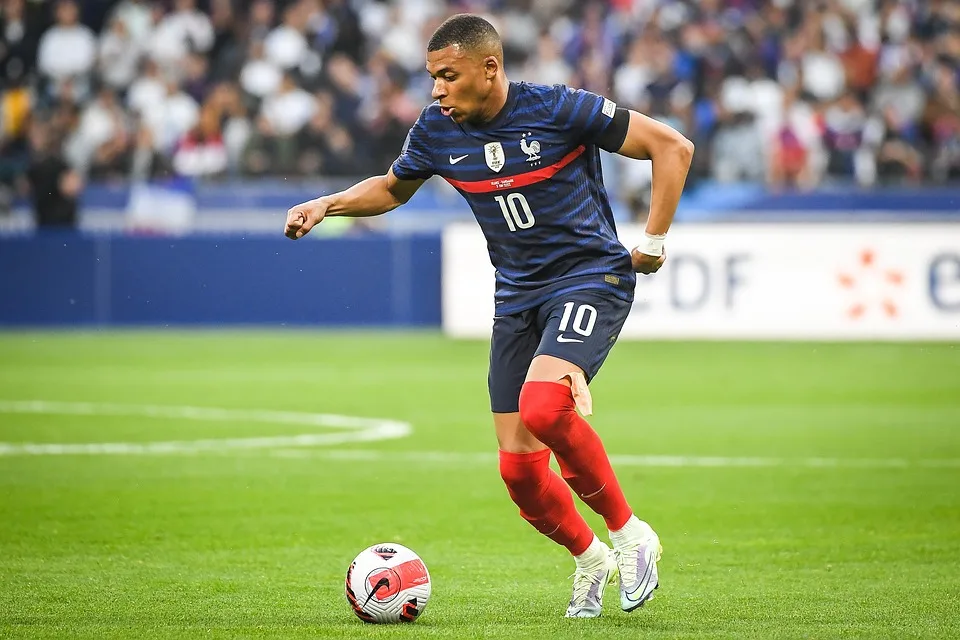 Kylian Mbappé kämpft beim Real Madrid: Krisenstimmung in der Mannschaft?