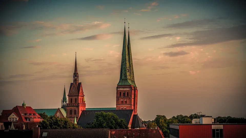 Lübeck investiert 11,3 Millionen Euro in neue Rad- und Gehwege