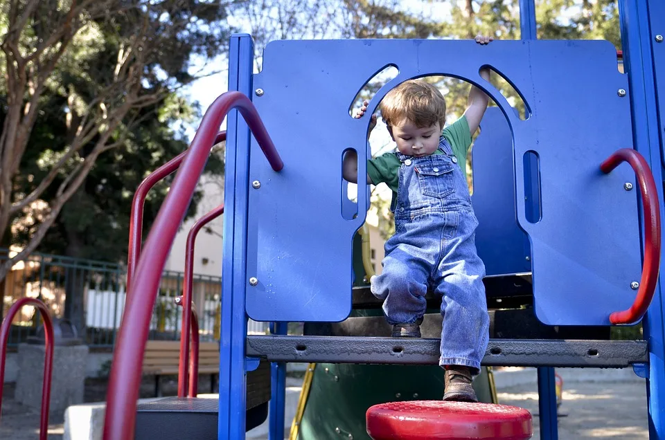 Neuer Spielplatz und Jugendplatz: Begegnungszentrum für alle in Aachen