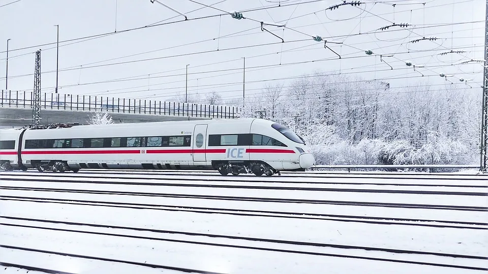 Oberleitungsschaden bei Marburg: Zugausfälle und Schienenersatzverkehr