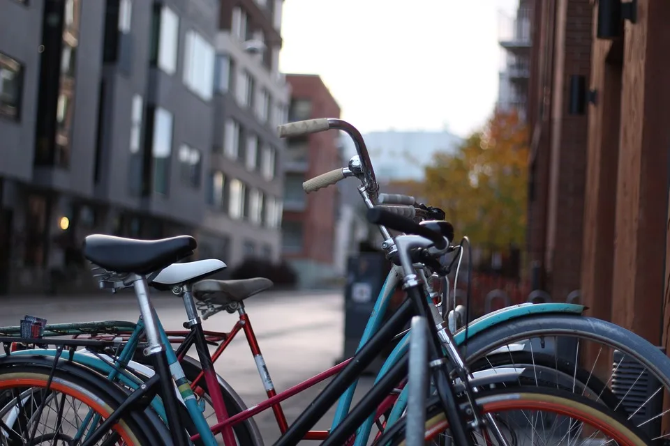 Pedelecfahrer flüchtet nach Unfall: Polizei sucht Zeugenaussagen in Coesfeld