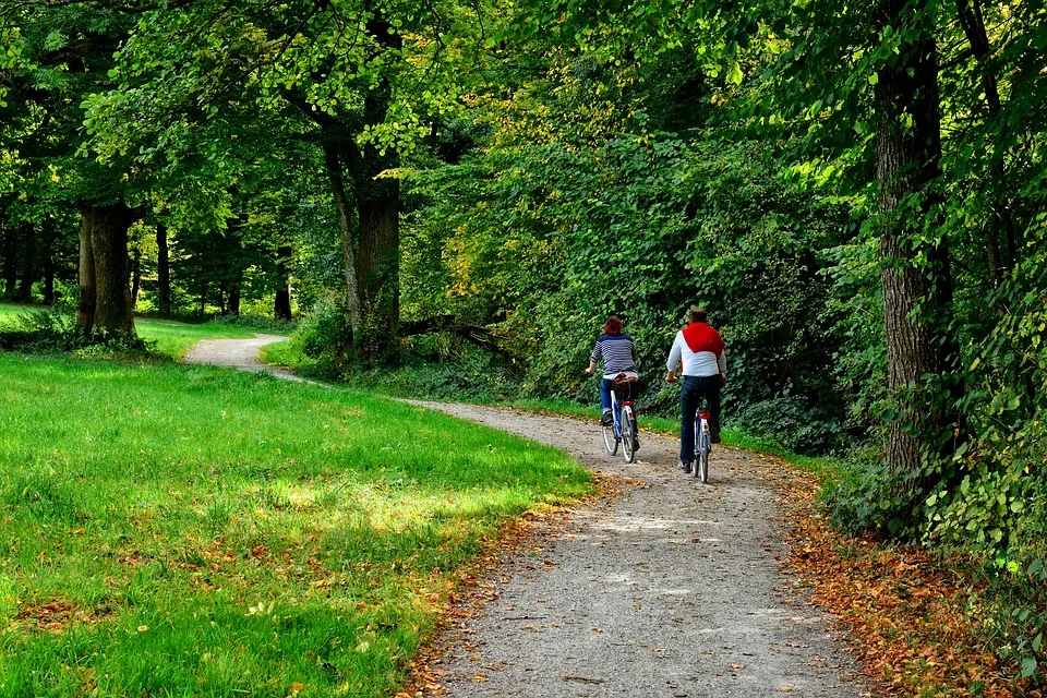 Radfahrer verletzt: Tür-Unfall in Bielefeld sorgt für Aufmerksamkeit