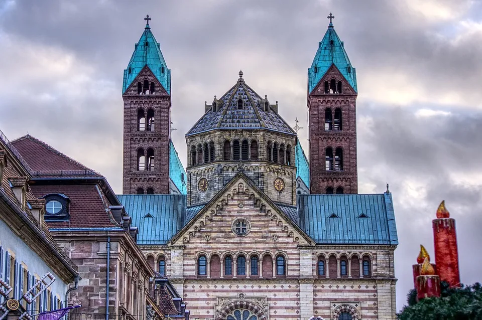 Sanierung des Speyerer Doms: Ein Gerüst prägt die Kathedrale bis 2030