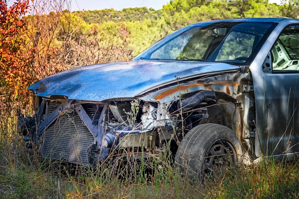 Schwerer Unfall in Freiburg: Pedelec-Fahrer von Pkw erfasst