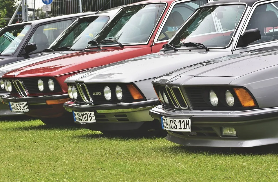 Verkehrsunfallflucht in Reinheim: Zeugen gesucht nach BMW-Schaden