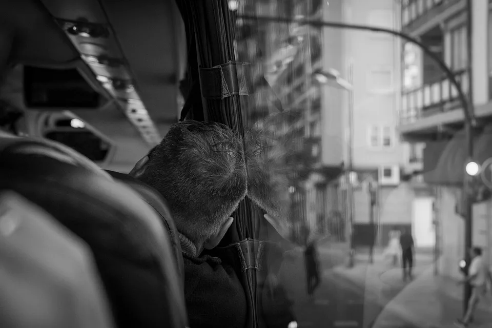 Verspätungen und Ausfälle: Busverkehr in Hamburg steht unter Druck