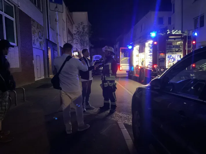 Zimmerbrand in Dortmund: Feuerwehr rettet rechtzeitig ohne Verletzte