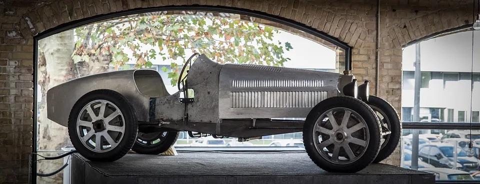 „Erster Platz für Originalität: 90 Jahre alter Bugatti überrascht bei Pebble Beach“