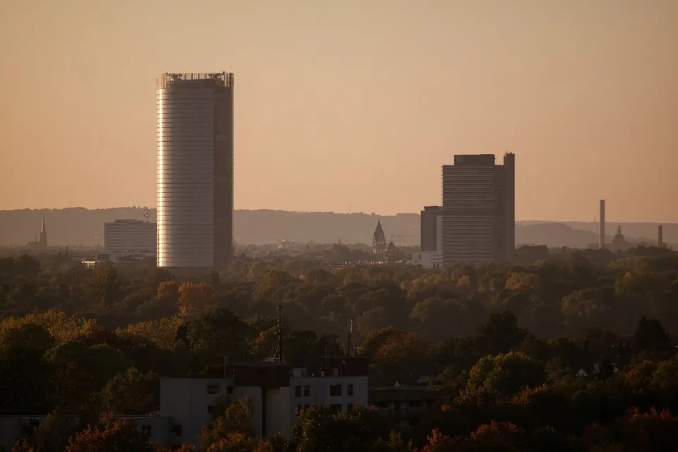 Bonn führt die Balkonkraftwerke: Mini-Solaranlagen im Aufschwung!