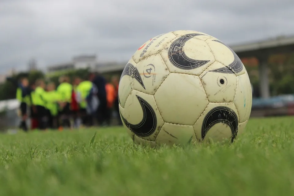 Derby-Drama in Stadtkyll: FC Bitburg stoppt Abwärtstrend!