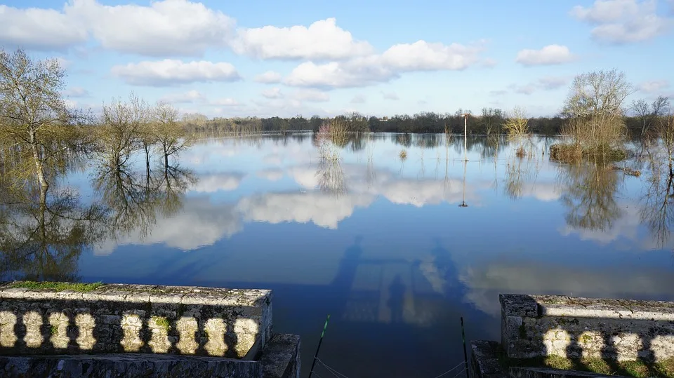 Hochwasser-Albtraum in Brandenburg: Bürger kämpfen gegen die Flut!