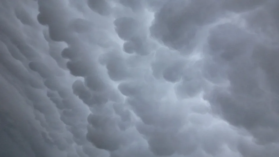 Kaltfront bringt Unwetter: Kommt der Altweibersommer zurück nach Rheinland-Pfalz?