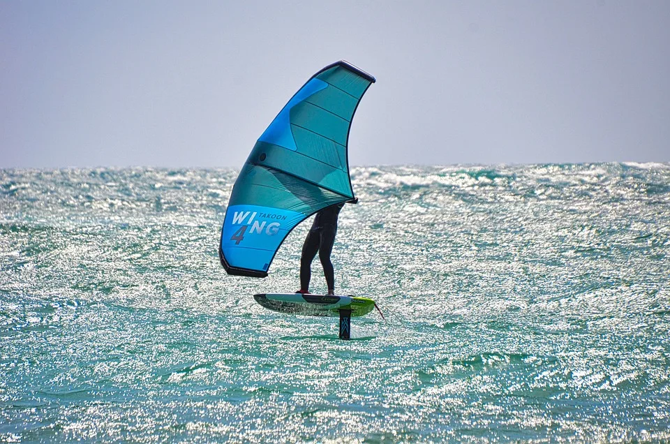 Kitesurfer vor Sylt gerettet: Lebensgefahr nach Unterkühlung!