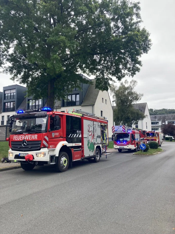 Kohlenmonoxid-Verdacht in Hattingen: Feuerwehr ermittelt – Entwarnung!