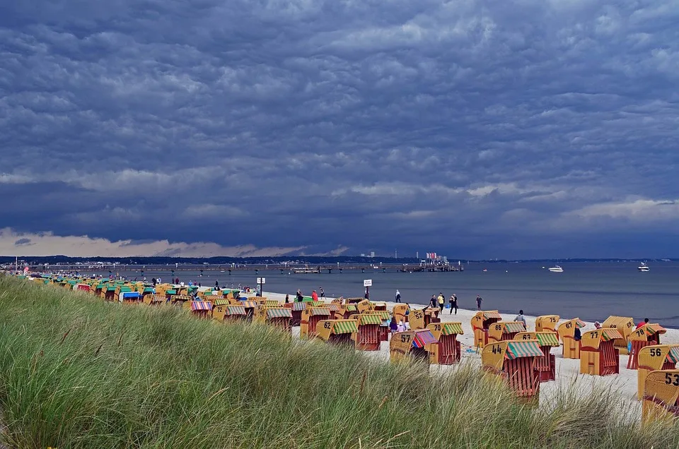 Lübecker Bucht: Letztes Sommerwochenende zieht Scharen an die Küste