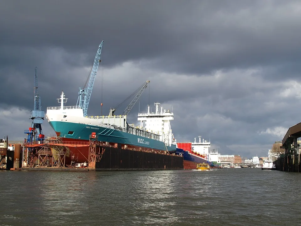 Meyer Werft: Offizielle Übernahme heute – Zukunft der Jobs in Gefahr!