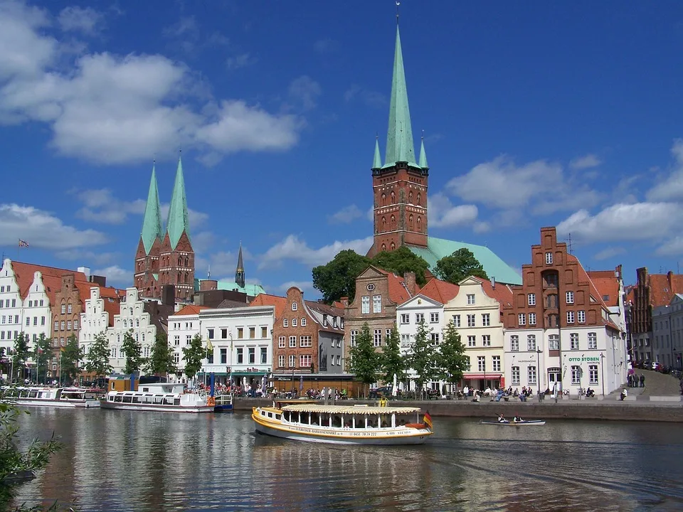 Phönix Lübeck fliegt hoch: Sieg gegen Flensburg durch Ganda-Tor!