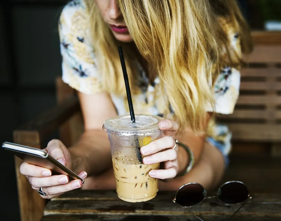 Polizei Osnabrück wechselt zu WhatsApp: Zukunft der Krisenkommunikation