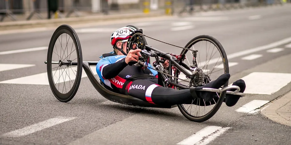 Quickborn: Radfahrer nach Unfallflucht verletzt – Zeugen gesucht!