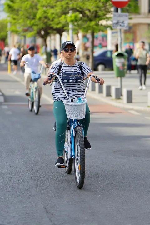 Radfahrer-Aktion sorgt für Chaos: Fußgängerzone bleibt ein Konfliktherd