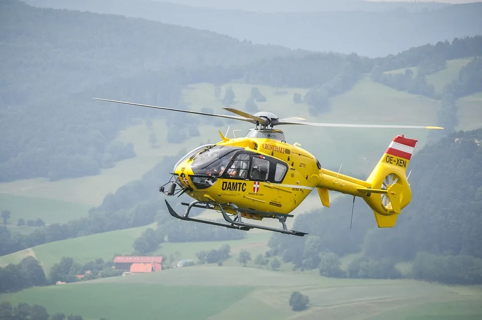 Rettungsaktion auf dem Rhein: Sportboot in Notlage erfolgreich geborgen