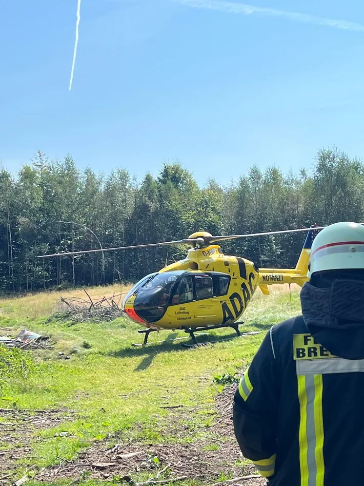 Rettungshubschrauber-Einsatz in Breckerfeld: Feuerwehr sichert Landeplatz