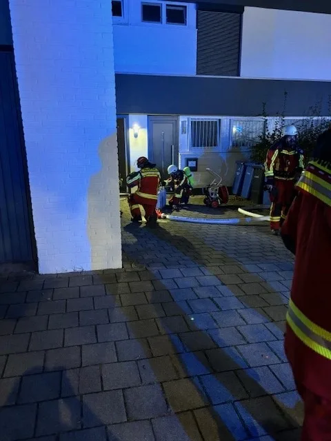 Schnelles Handeln der Feuerwehr rettet Leben bei Zimmerbrand in Düren