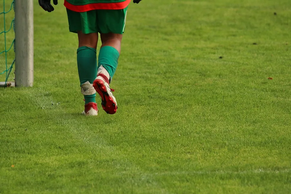 Schwäbe im Kölner Keeper-Zoff: Bleibt er oder flieht er ins Ausland?