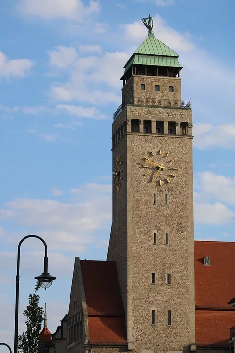 Sommerbad Neukölln verwandelt sich in Konzertbühne mit Peter Fox