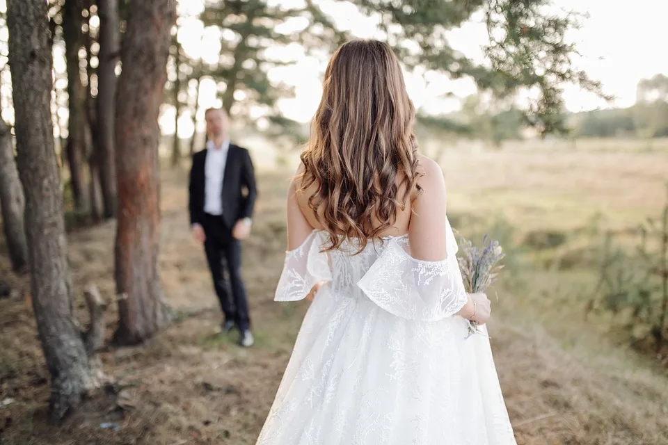 Träume und Abwesenheiten: Märtha Louises Hochzeit in Geiranger