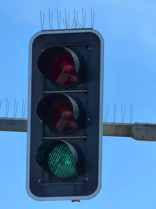 Tragischer Verkehrsunfall in Hünxe: Motorradfahrer stirbt nach Kollision!