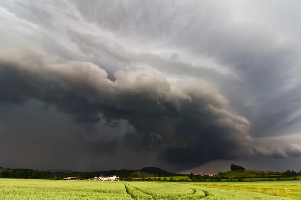 Unwettergefahr in Bayern: Gewitterwarnungen für Oberbayern und Schwaben