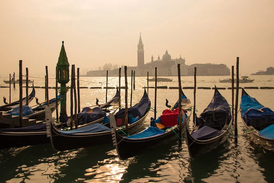 Venedig 2023: Almodóvar gewinnt Goldenen Löwen mit bewegendem Drama