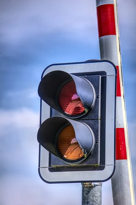 Zeugen dringend gesucht: Verkehrsunfallflucht in Gau-Odernheim!