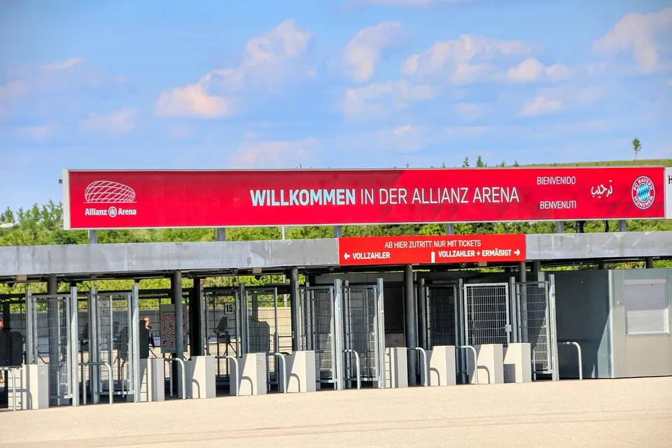 Bayern Frauen jubeln nach furiosem Comeback gegen Potsdam!