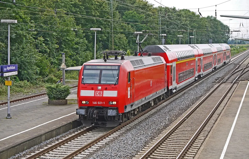 Chaos in der S-Bahn: Betrunkener belästigt Frauen und löst Notbremsung aus